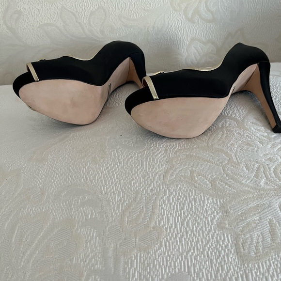Badgley Mischka Black Satin Pumps-Formal NWT - Picture 4 of 11